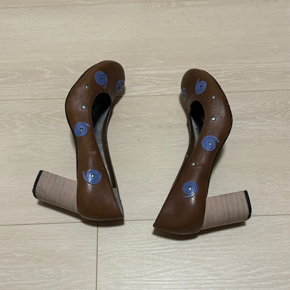 Vintage Morenatom Brown Heels with Blue Accents